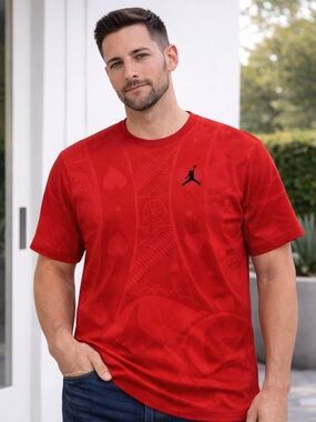 Jordan Bold Rare Red graphic Tee large Men or Women’s